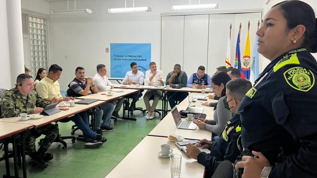 Reunión sostenida con el secretario de seguridad y metrocali para realizar alianzas estratégicas.