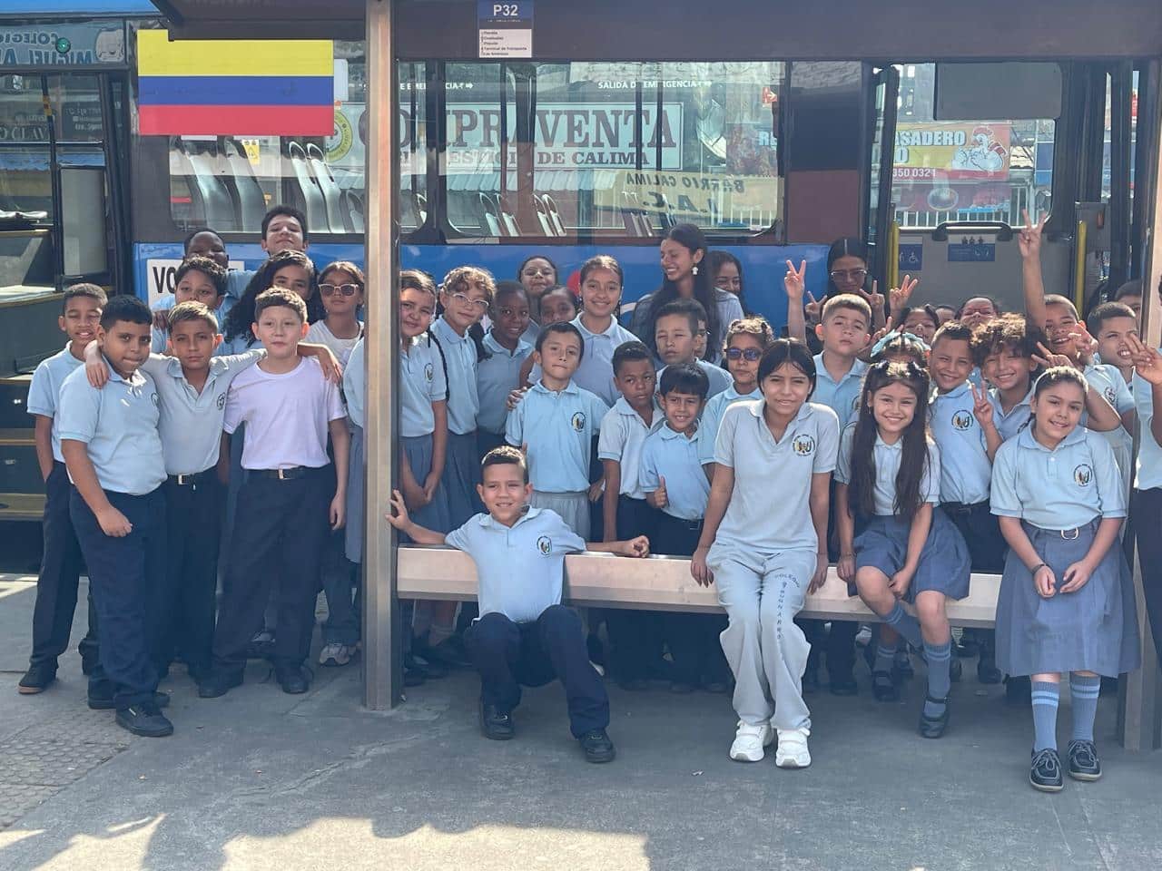 el programa Experiencia MIO lideró una enriquecedora jornada pedagógica y cultural con estudiantes de la Institución Educativa INEM (Sede Las Américas).